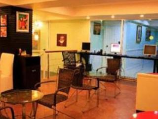 Hill Top Service Suites Bang Lamung Exterior foto