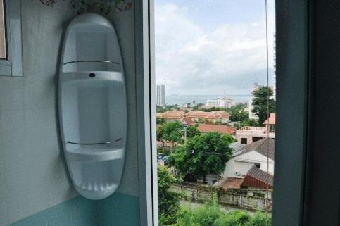 Hill Top Service Suites Bang Lamung Quarto foto